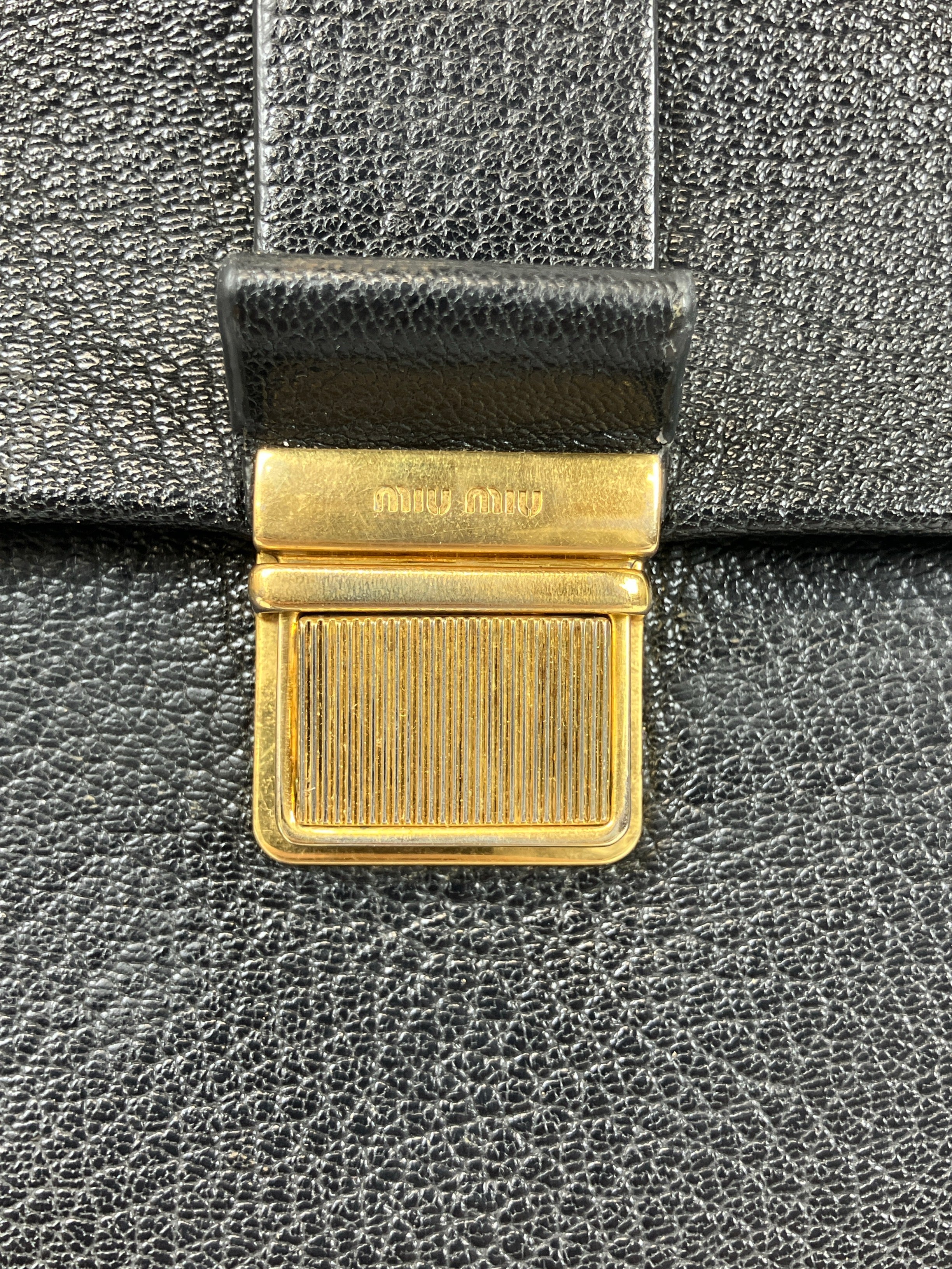 MIUMIU　ミュウミュウ　2way　マドラス　ショルダーバッグ　ハンドバッグ　ブラック