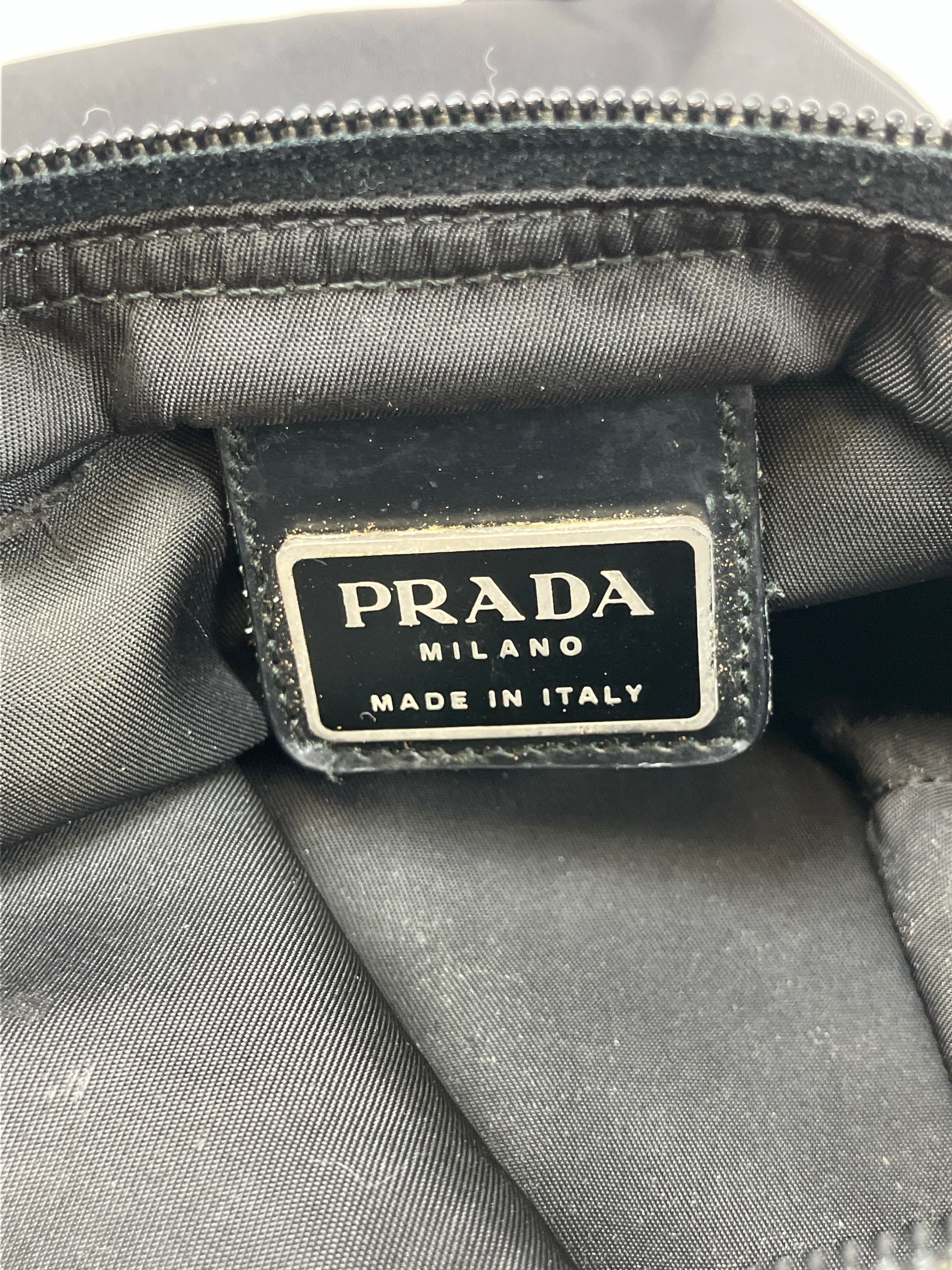 PRADA プラダ ショルダーバッグ テスート ブラック ナイロン 三角ロゴ