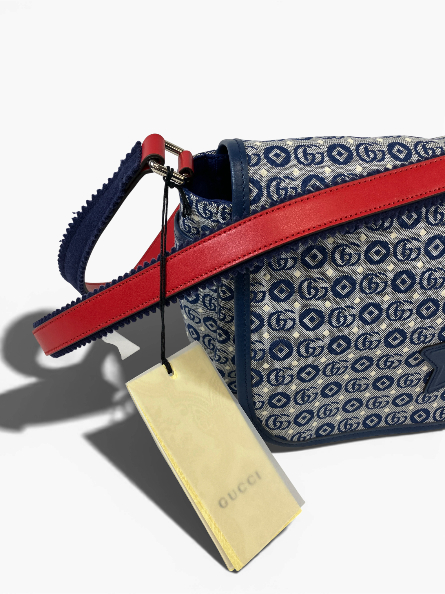 GUCCI　グッチ　CHILDRENS　チルドレンズ　メッセンジャーバッグ ショルダーバッグ　GGキャンバス　スター　総柄　664143