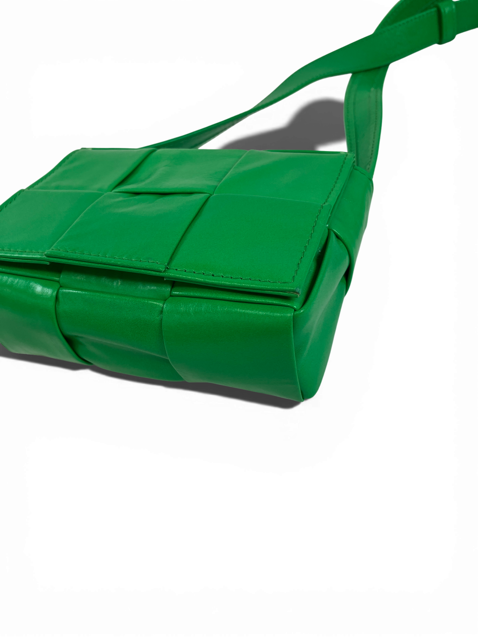 BOTTEGA VENETA　ボッテガヴェネタ　ショルダーバッグ　カセット　ボッテガグリーン　ミニ