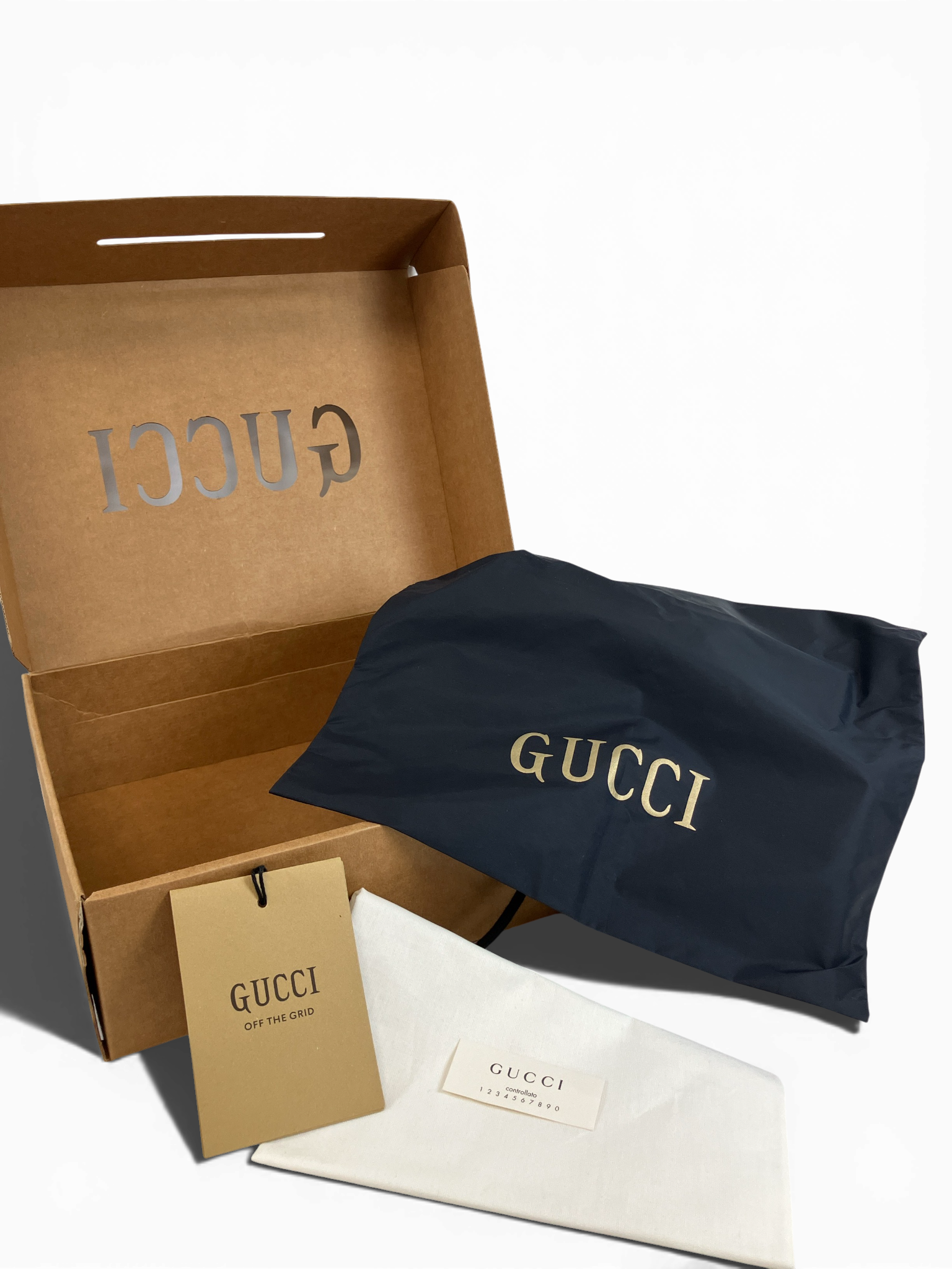 GUCCI　グッチ　オフザグリッド　ショルダーバッグ　ブラック　625599