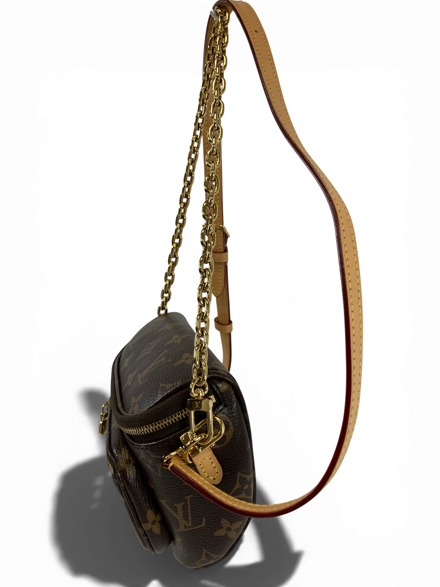 LOUIS VUITTON　ミニ　バムバッグ　モノグラム　ショルダーバッグ　ブラウン　M82335