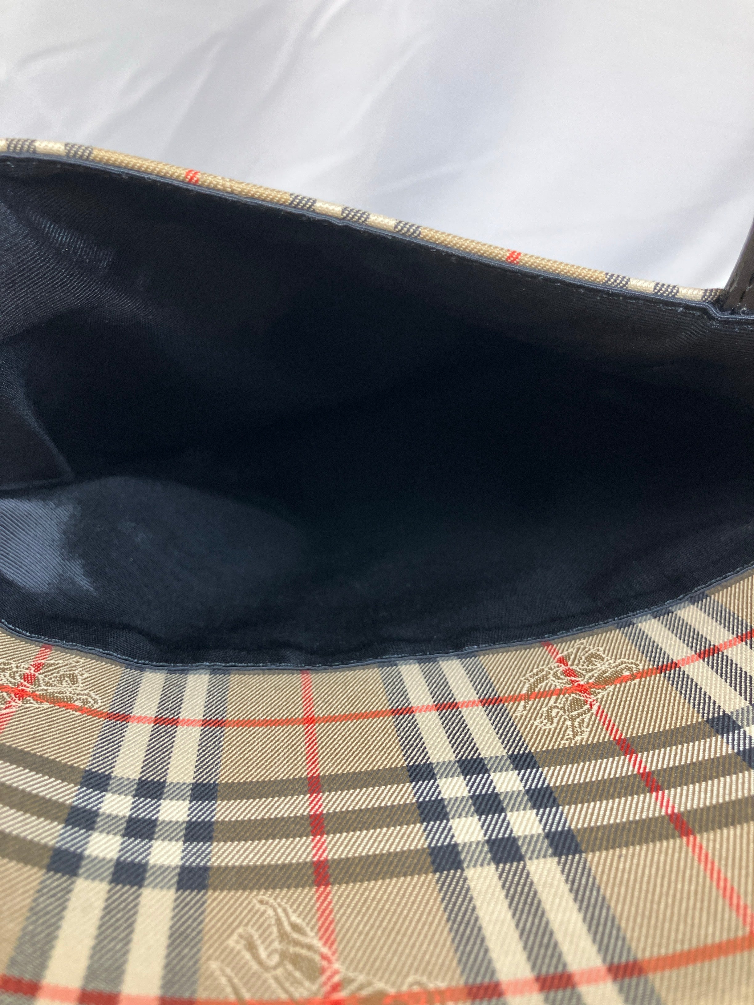 BURBERRY　トートバッグ　ノバチェック　ベージュ　ブラック　キャンバス　レザー