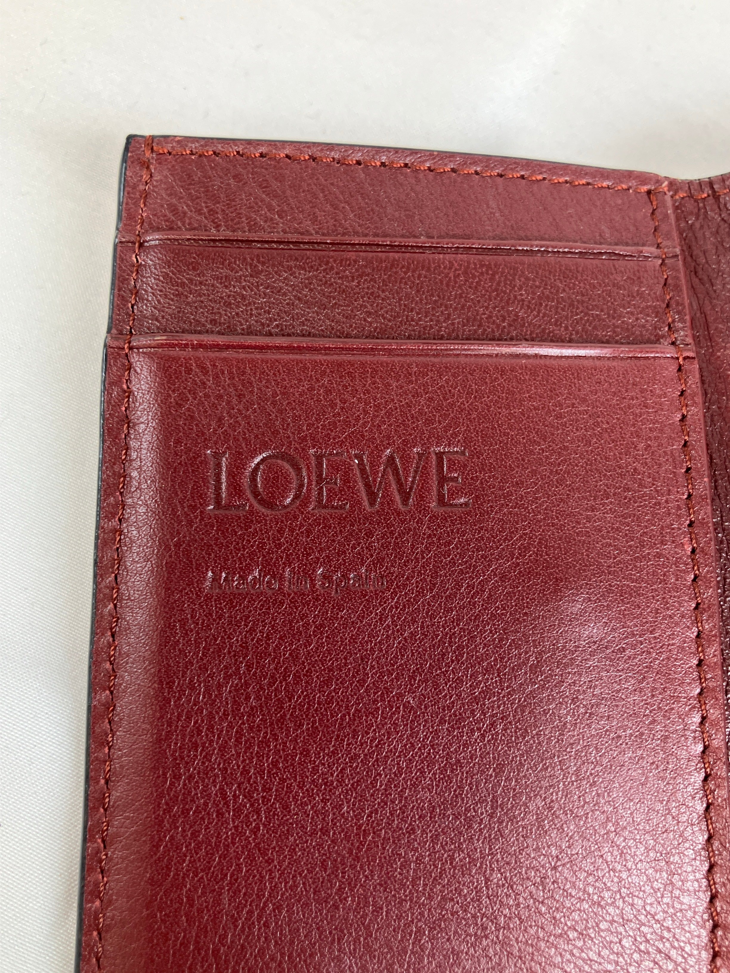 LOEWE ロエベ 三つ折り財布 コンパクトウォレット アナグラム トライ