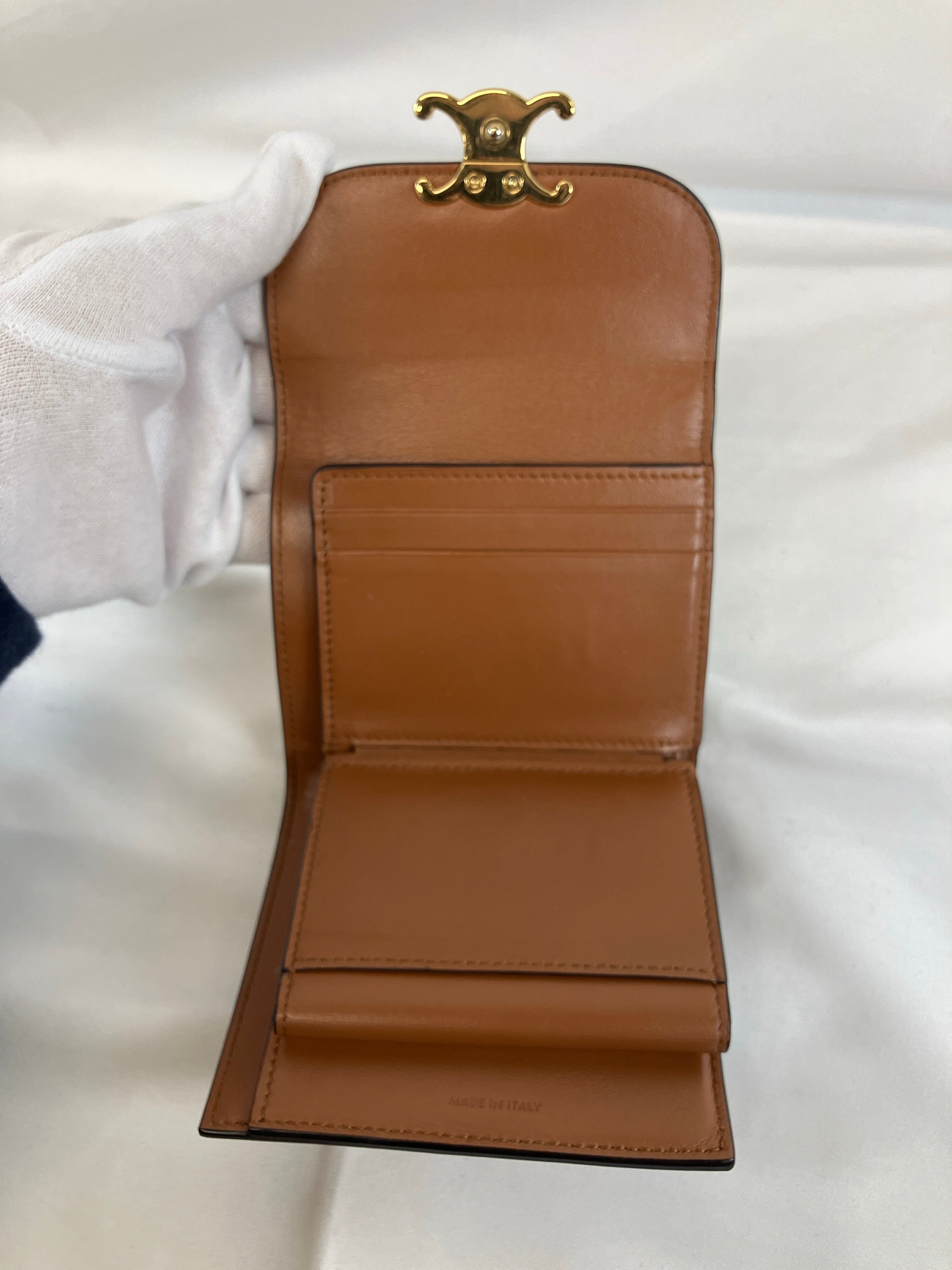 CELINE セリーヌ 三つ折り財布 スモールフラップウォレット トリオンフ