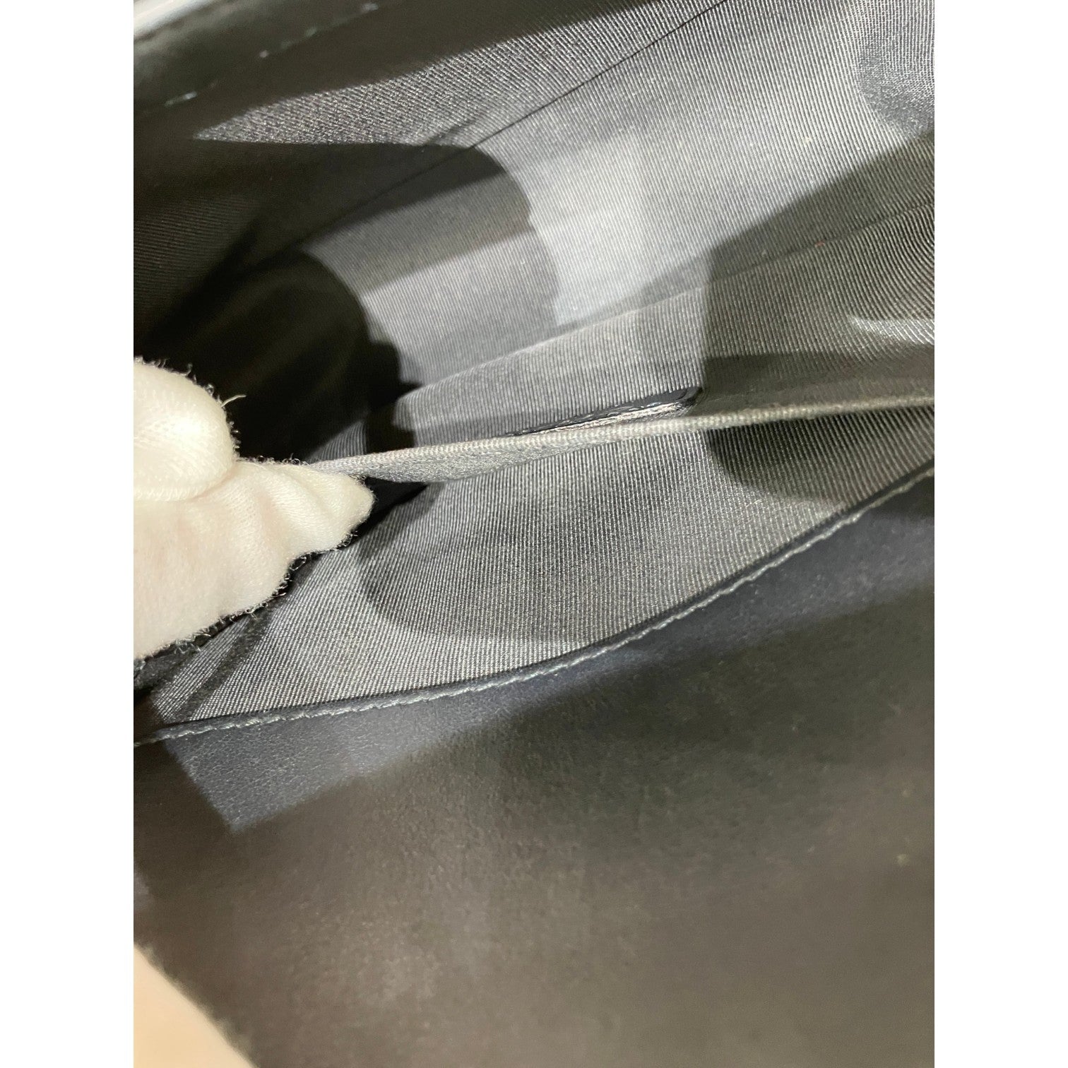 BOY CHANEL ボーイシャネル 20 キャビアスキン チェーンショルダーバッグ Vステッチ シェブロン カーフスキン レザー ブラック レディース メンズ