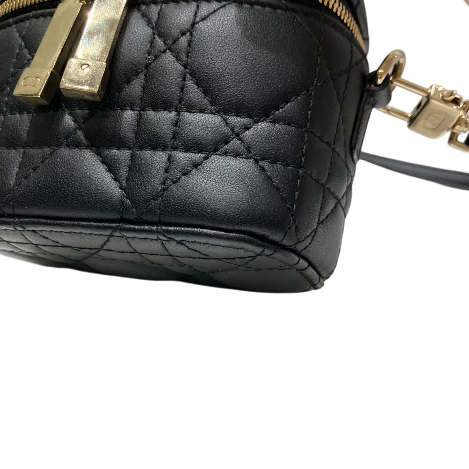 Christian Dior クリスチャンディオール カナージュ マイクロ バニティバッグ ラムスキン ブラック チャーム レディース