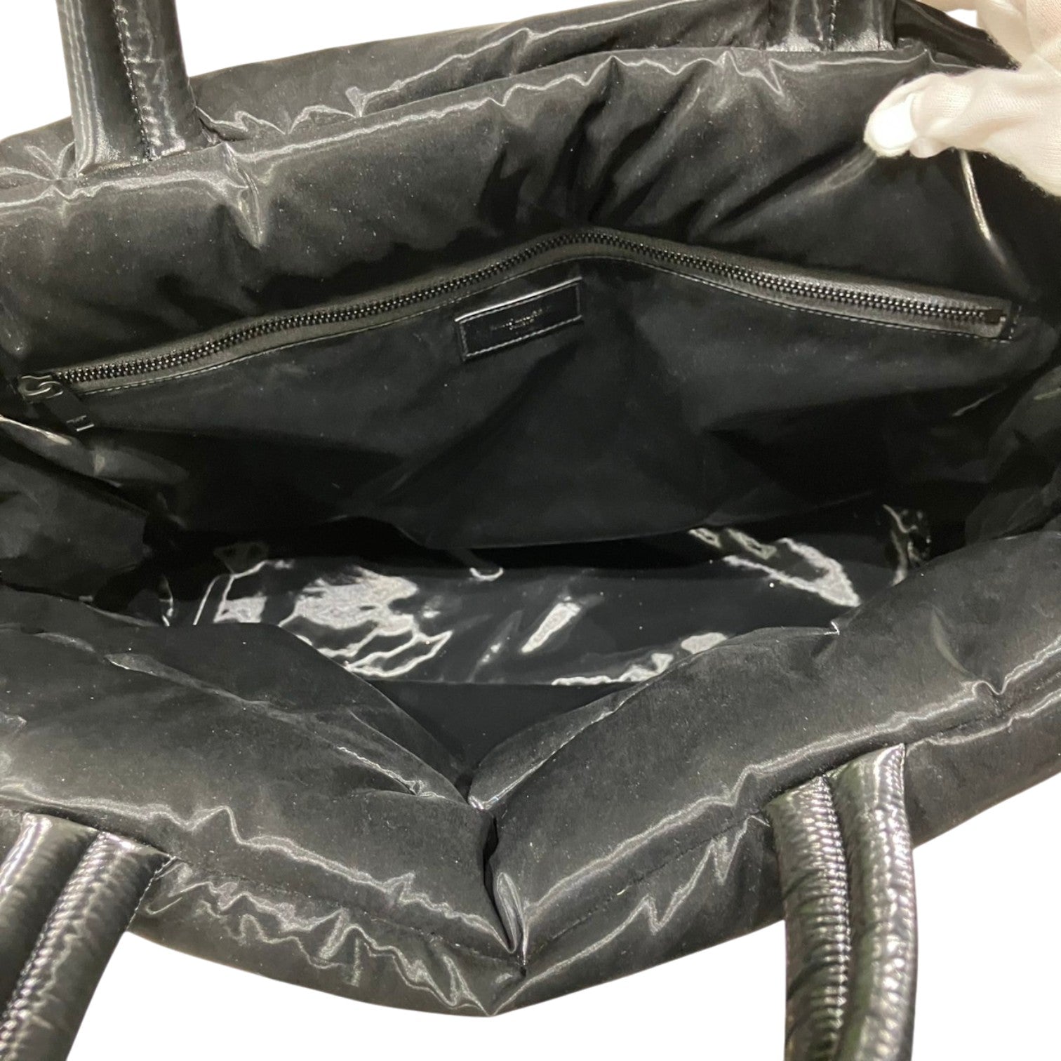 SAINT LAURENT サンローラン YSL トートバッグ エンボス ロゴ ナイロン ワイド パファー ブラック レディース メンズ