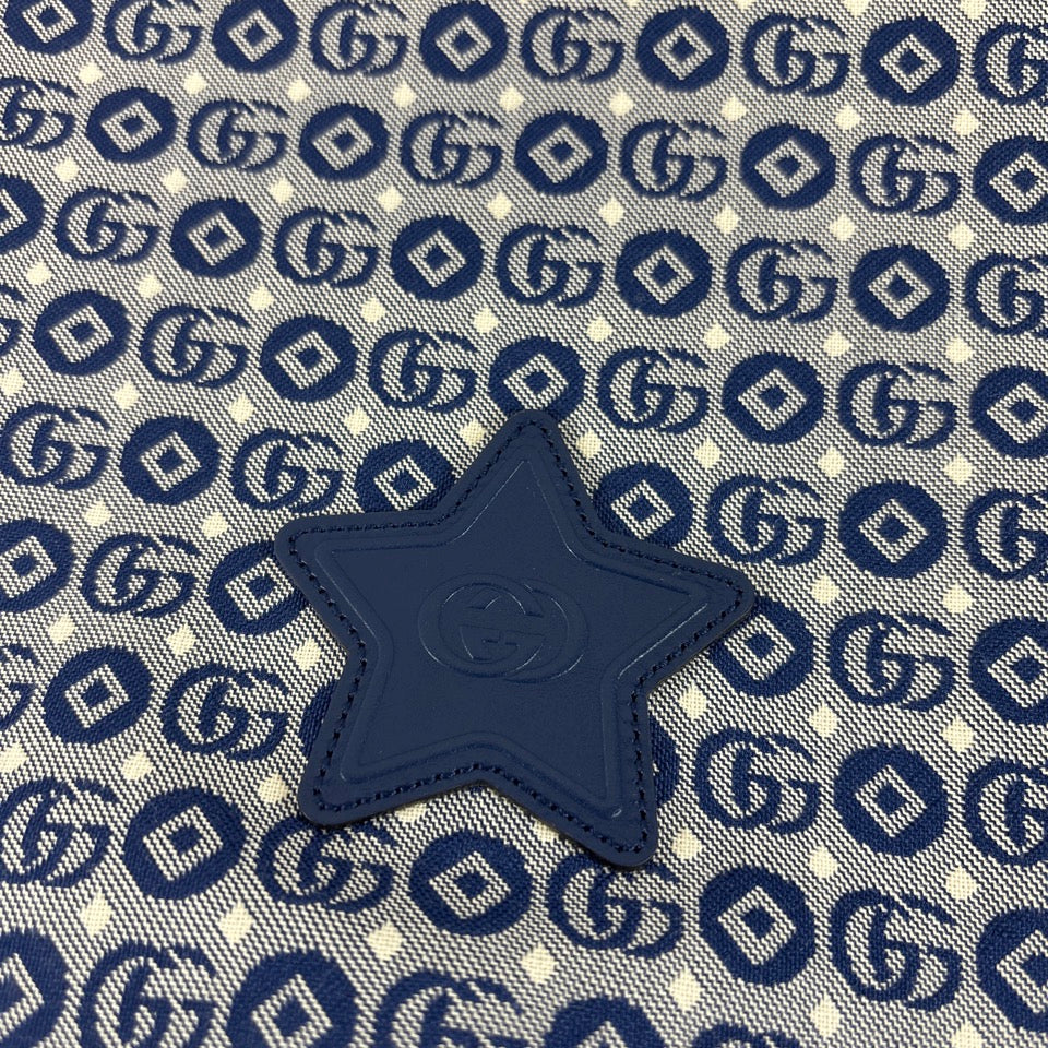 GUCCI　CHILDRENS　チルドレンズ　ショルダーバッグ　メッセンジャーバッグ　GGキャンバス　スター　星　総柄　664143