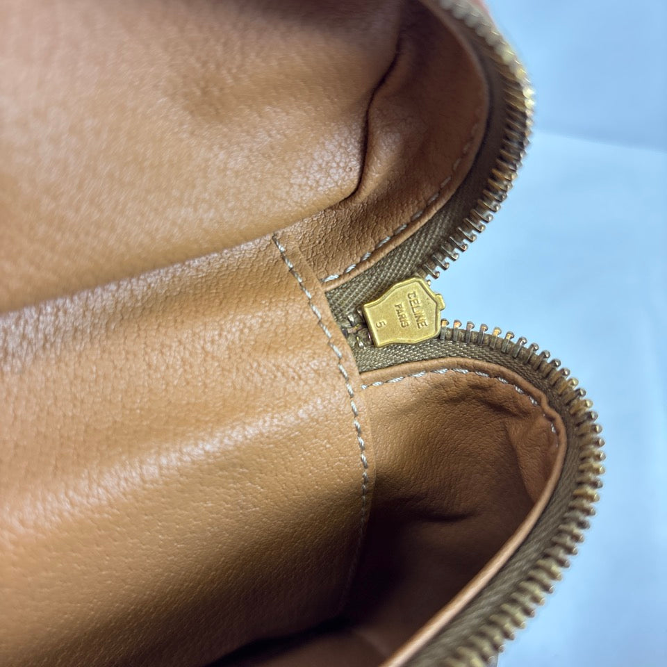 CELINE　セリーヌ　ハンドバッグ　バニティバッグ　ポーチ　マカダム　M95