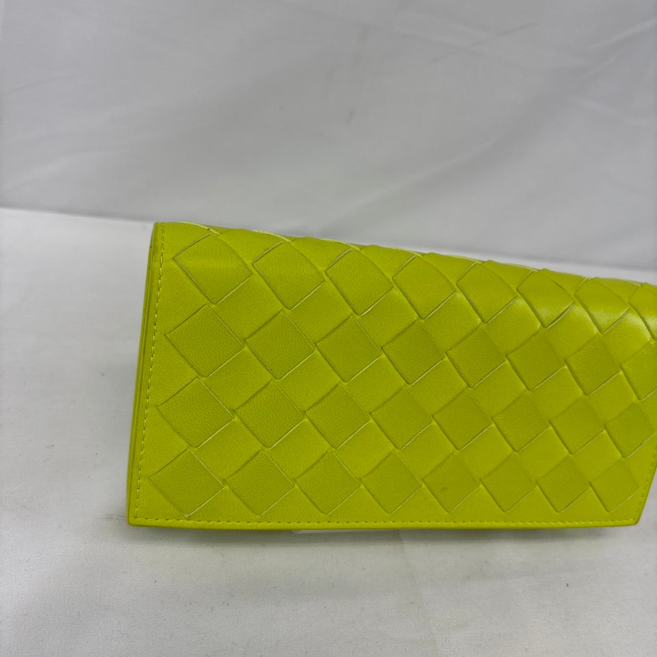 BOTTEGA VENETA　長財布　ロングウォレット　イントレチャート　アシッドキウイ　ライトグリーン