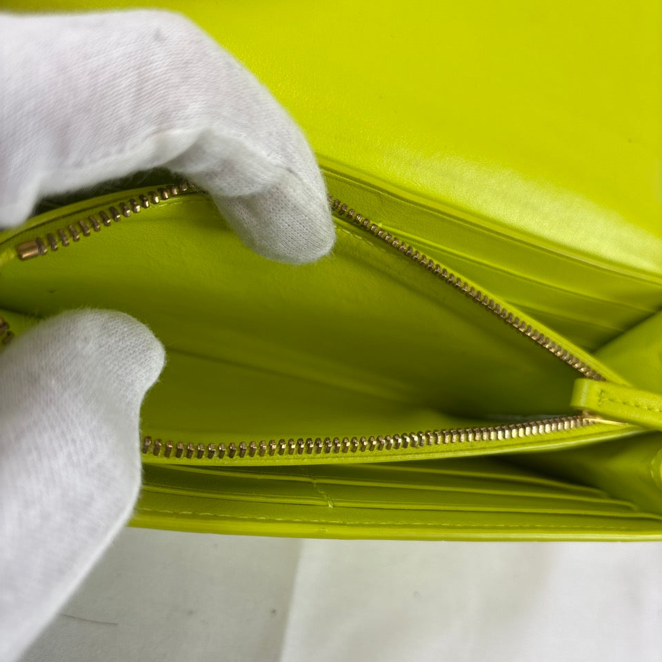 BOTTEGA VENETA　長財布　ロングウォレット　イントレチャート　アシッドキウイ　ライトグリーン