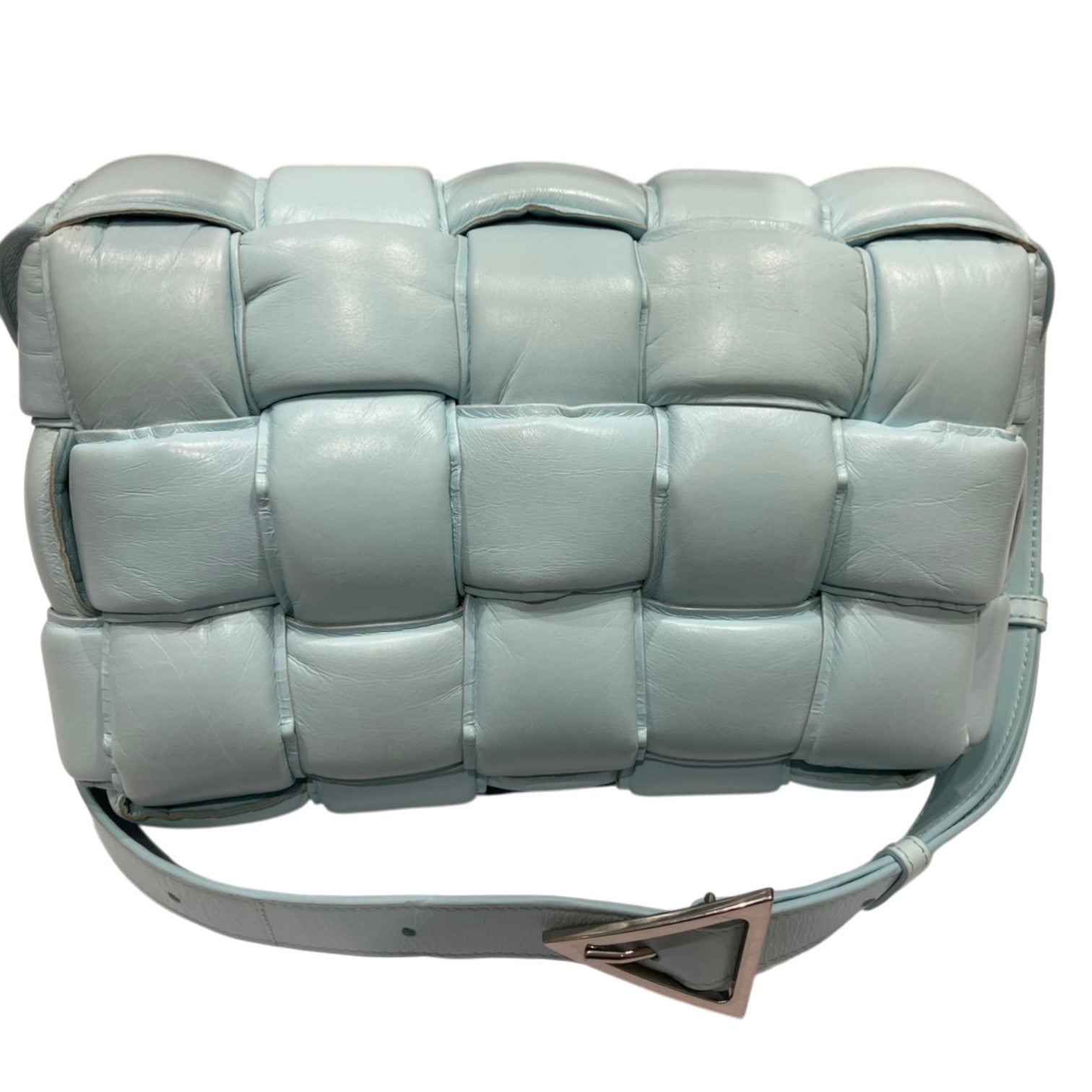 BOTTEGA VENETA ボッテガヴェネタ マキシイントレート パテッドカセット ショルダーバッグ ライト ブルー レザー レディース メンズ