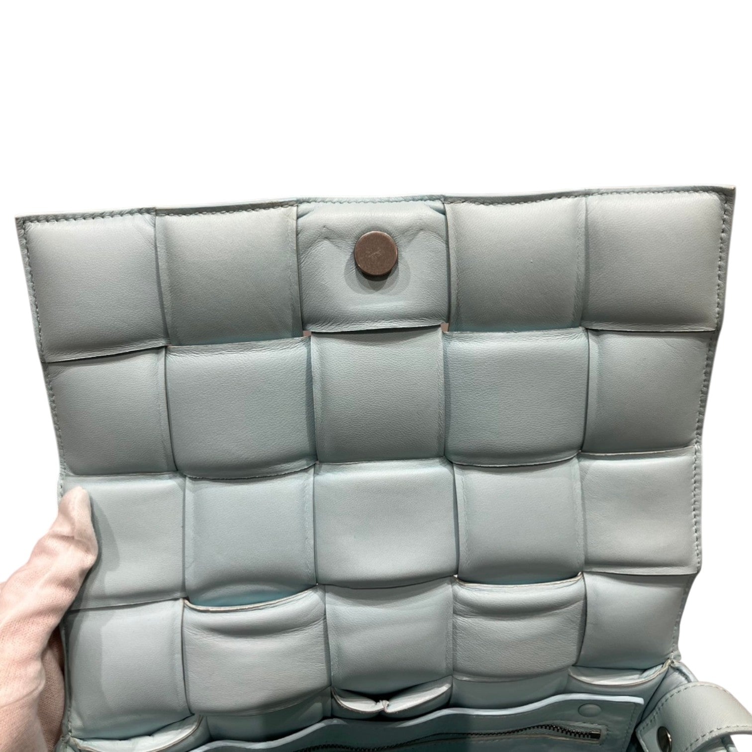 BOTTEGA VENETA ボッテガヴェネタ マキシイントレート パテッドカセット ショルダーバッグ ライト ブルー レザー レディース メンズ