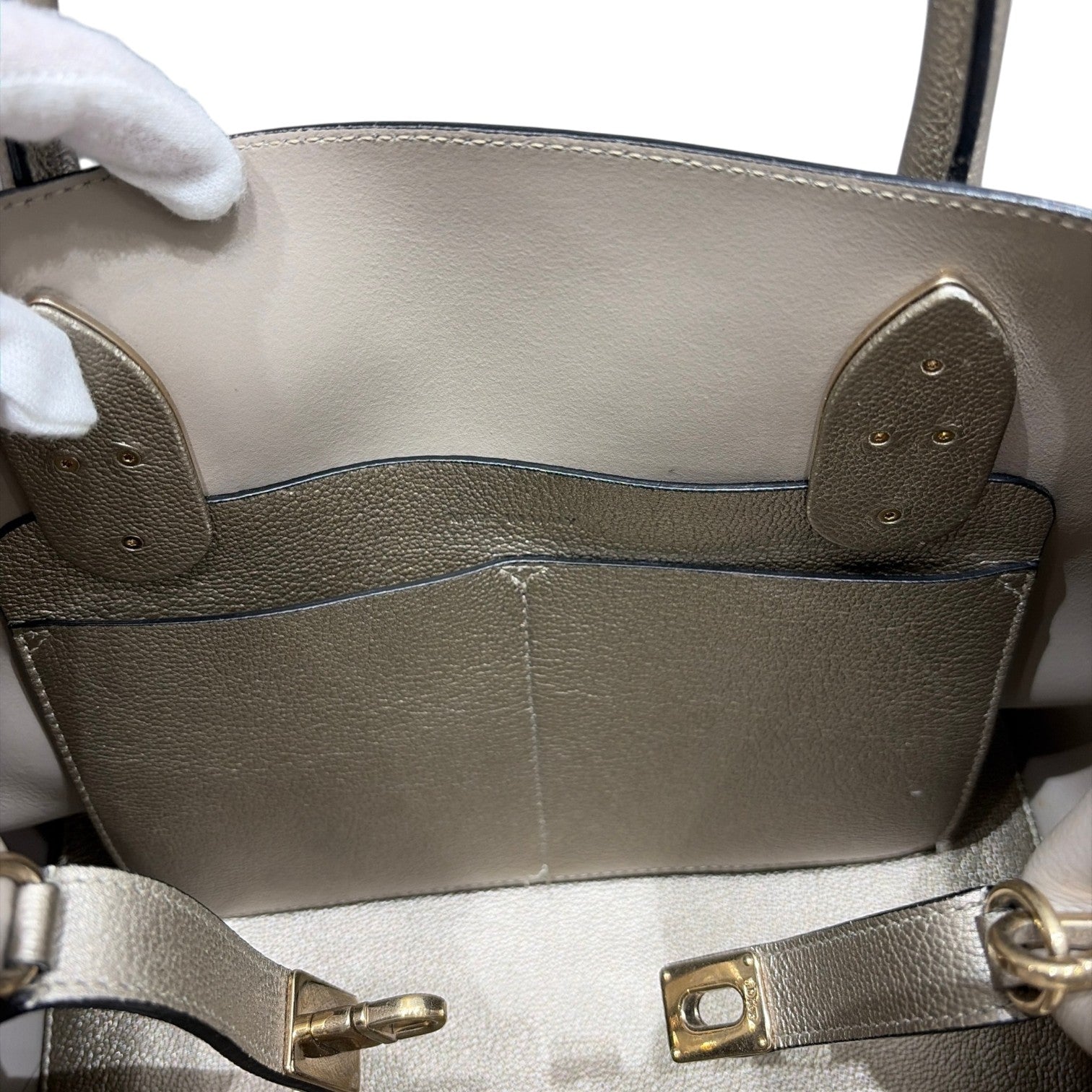 Christian Dior クリスチャンディオール オープンバー 2way ハンドバッグ ショルダーバッグ ゴールド ゴールド金具 ロゴ チャーム レディース